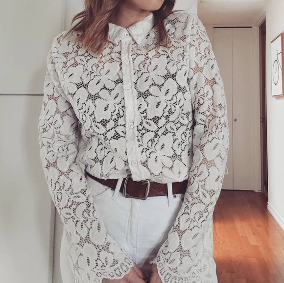 BCBG MaxAzria Floral Crochet top - Picture 2 of 9